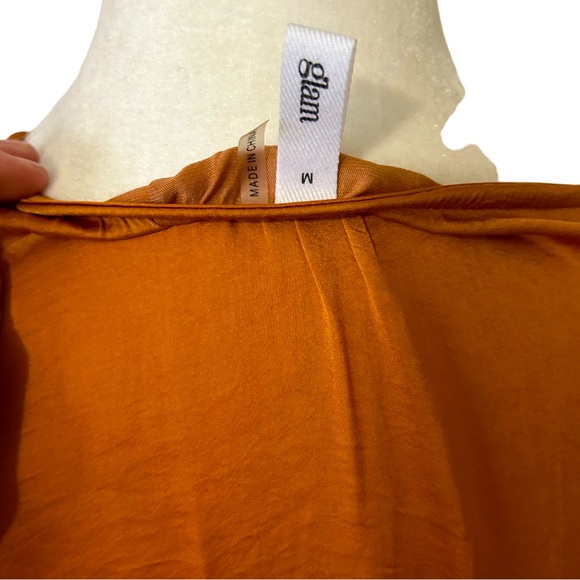 Beautiful Orange Silk Pleated V-Neck Blouse - Picture 3 of 3